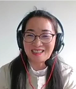 吉⽥りょうさん